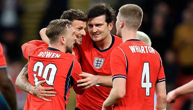 Ảnh bài viết Ben White đem đến sự trở lại đầy chia rẽ tại Wembley