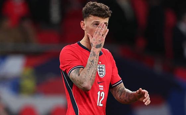 Ben White chưa thể khiến người h&acirc;m mộ tuyển Anh h&agrave;i l&ograve;ng.