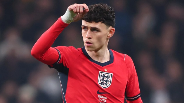 Foden tự đ&aacute;nh mất cơ hội của ch&iacute;nh m&igrave;nh