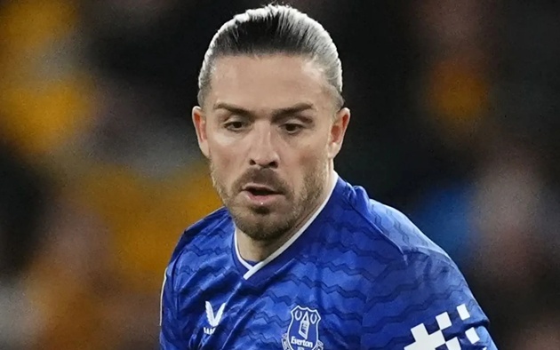 Jack Grealish đang học chơi DJ