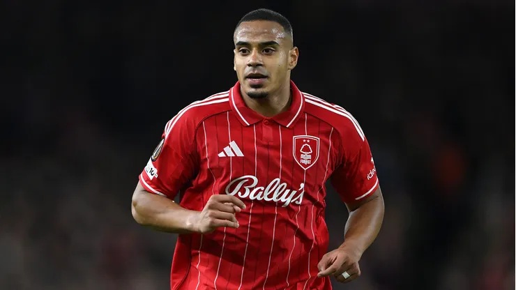 Ảnh bài viết 5 trung vệ khuấy đảo chợ hè: MU tranh Lukeba, Real săn Konate