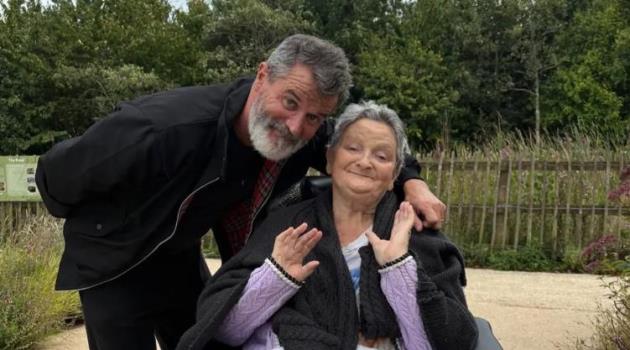 Ảnh bài viết Roy Keane đau xót tiễn biệt mẹ với lời nhắn "Mẹ luôn là sếp"