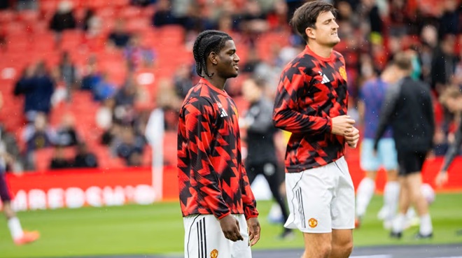 Maguire nhận được sự t&iacute;n nhiệm từ đ&agrave;n em.