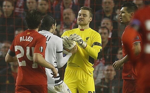 Mignolet khiến Liverpool bị phạt v&agrave; thủng lưới trước Bordeaux.