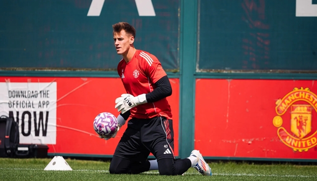 Ảnh bài viết Đừng để Radek Vitek trở thành Matej Kovar thứ hai của Man Utd