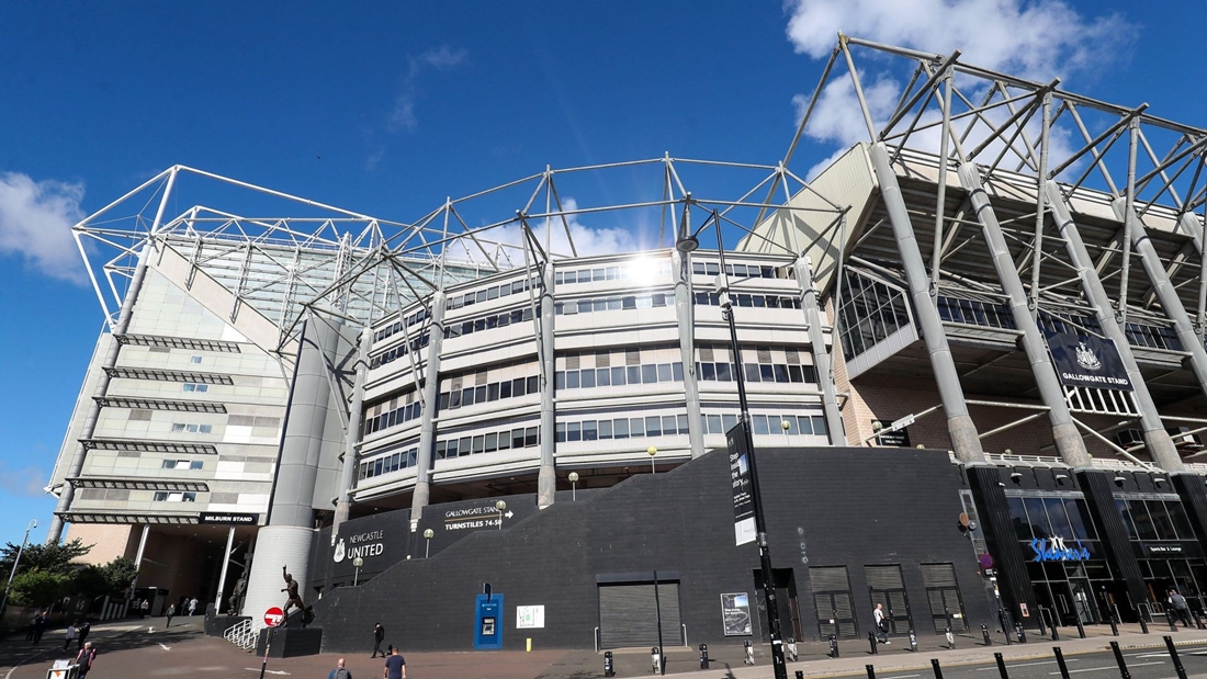 Newcastle United đ&atilde; b&aacute;n s&acirc;n vận động St James' Park cho c&ocirc;ng ty thuộc sở hữu của Quỹ Đầu tư C&ocirc;ng Saudi Arabia.
