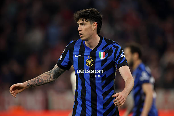 Bastoni đang được đánh giá như một trong những trung vệ xuất sắc nhất châu Âu.