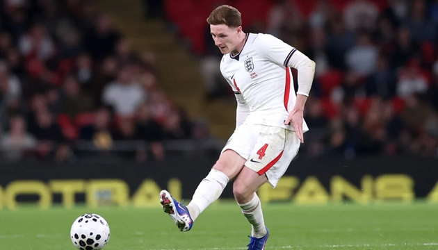 Elliot Anderson là mục tiêu hàng đầu của MU hè 2026.