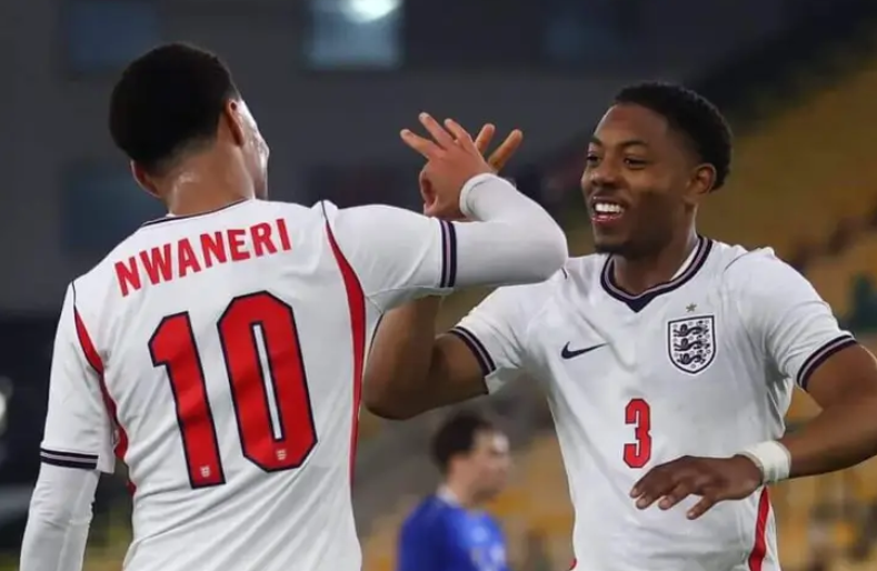 Ảnh bài viết Những "người thừa" Arsenal rực sáng trong màu áo U21 Anh