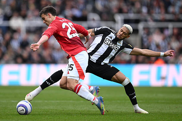 Man Utd c&oacute; thể biến Ugarte th&agrave;nh 