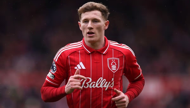 Elliot Anderson l&agrave; mục ti&ecirc;u chuyển nhượng h&agrave;ng đầu của Man United.