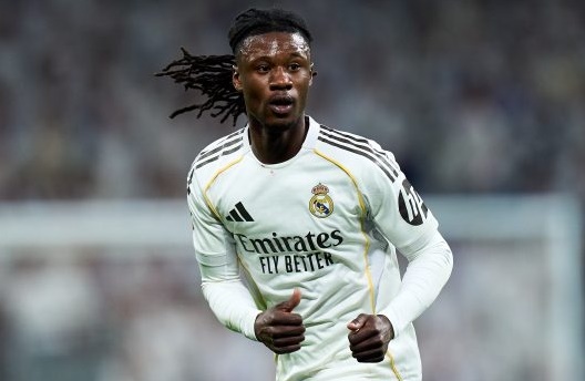 Chi&ecirc;u mộ Camavinga sẽ khiến tuyến giữa PSG th&ecirc;m chật chội.