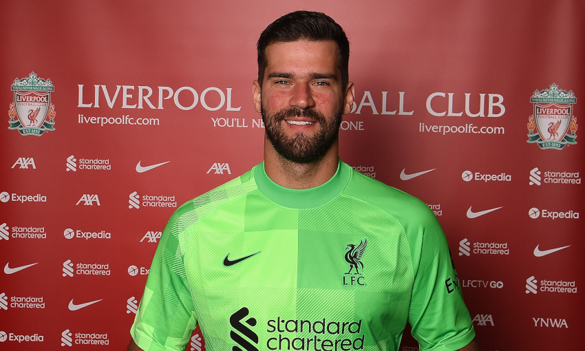 Alisson đ&atilde; gia hạn với Liverpool.