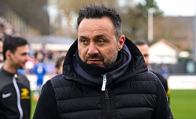 Roberto De Zerbi vừa mới trở th&agrave;nh huấn luyện vi&ecirc;n của Tottenham.