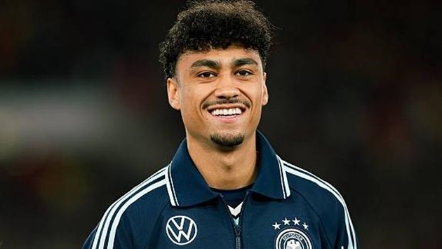 Nathaniel Brown vẫn nằm trong tầm ngắm của Arsenal kể từ đầu mùa.