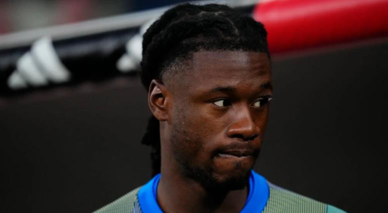 Eduardo Camavinga sẽ n&acirc;ng tầm MU.