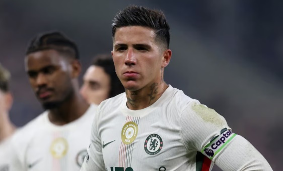 Nội bộ Chelsea không bằng lòng với những phát ngôn của Enzo.