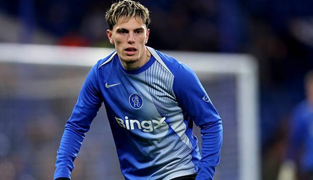 Alejandro Garnacho công khai bạn gái mới trên mạng xã hội.