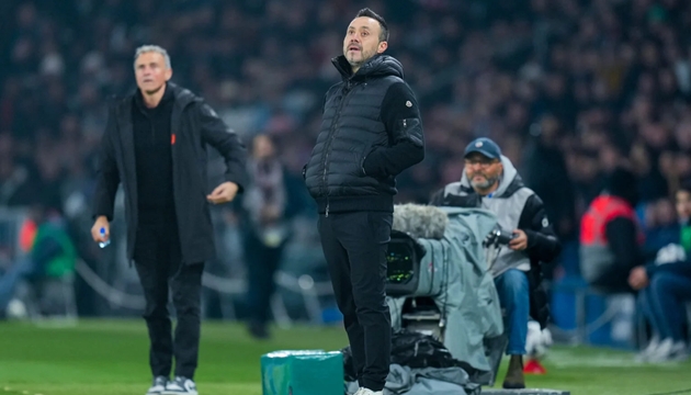 De Zerbi đã hỏi MU về vị trí huấn luyện, trước khi nhận lời dẫn dắt Tottenham.