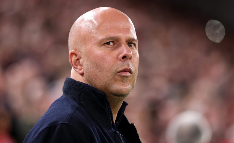 Slot cũng đang hứng chịu nhiều chỉ tr&iacute;ch v&igrave; th&agrave;nh t&iacute;ch kh&ocirc;ng tốt của CLB.