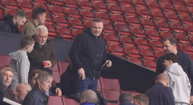 Rooney muốn thượng đài với ngôi sao truyền hình Jonathan Ross.