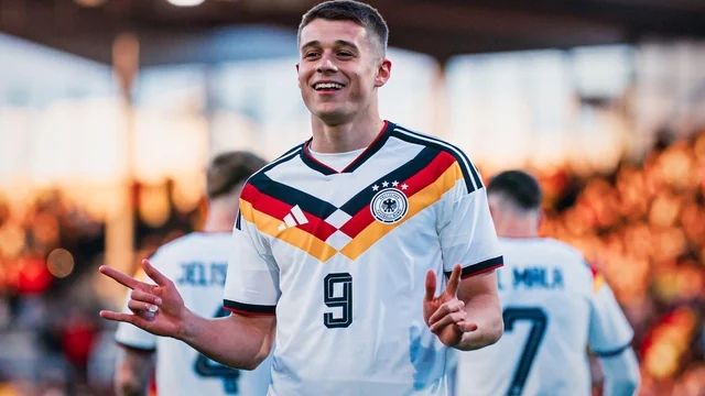 Nicolo Tresoldi lọt tầm ngắm Tottenham v&agrave; Arsenal.