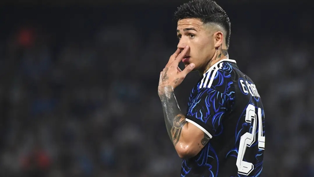 Ảnh bài viết Paul Merson tin Enzo Fernandez đã nộp đơn xin rời Chelsea