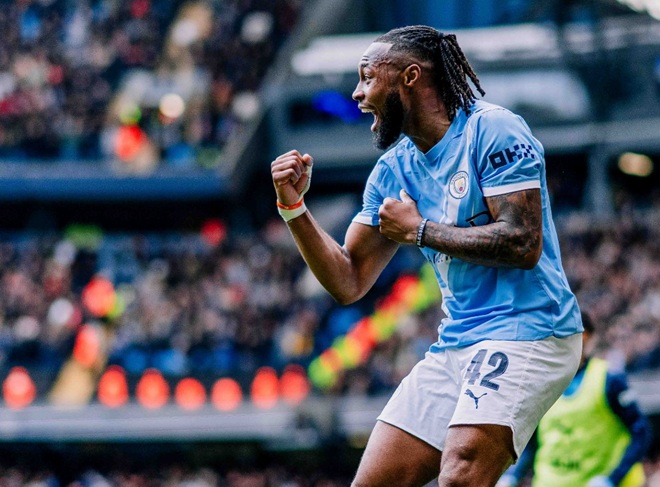 Semenyo ghi 1 bàn và có 1 kiến tạo.