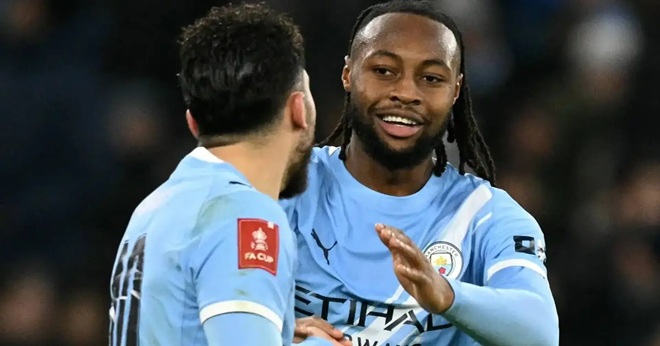 Semenyo đánh giá rất cao Cherki.