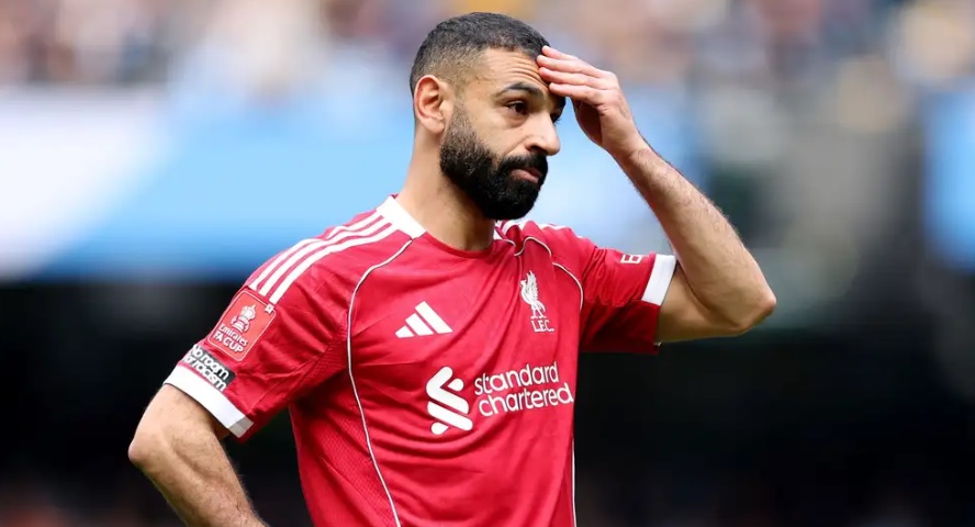 Salah đ&atilde; ở b&ecirc;n kia sườn dốc sự nghiệp.