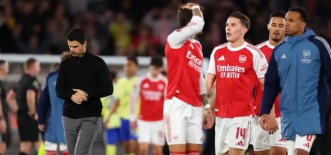 Arsenal phải nhanh ch&oacute;ng vực dậy.