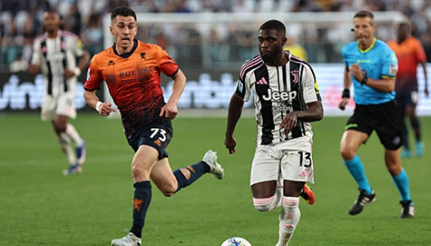 Ảnh bài viết Hạ gục Genoa, Juve phả hơi nóng vào cuộc đua top 4