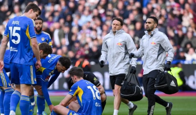 Anton Stach dính chấn thương.