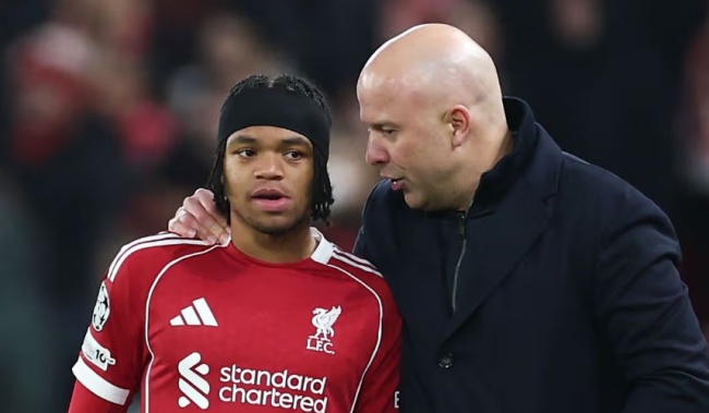 Slot có thể đẩy Rio Ngumoha ra đi dưới dạng cho mượn.