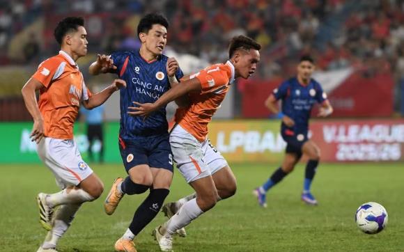 Thi&ecirc;n thời, địa lợi, nh&acirc;n h&ograve;a l&agrave; những yếu tố gi&uacute;p CAHN băng băng về đ&iacute;ch.