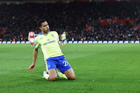 Charles l&agrave; nước đi an to&agrave;n của MU tr&ecirc;n TTCN m&ugrave;a H&egrave; 2026.