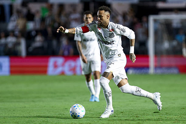 Ảnh bài viết Neymar "cày ải" cùng Santos để tranh vé dự World Cup