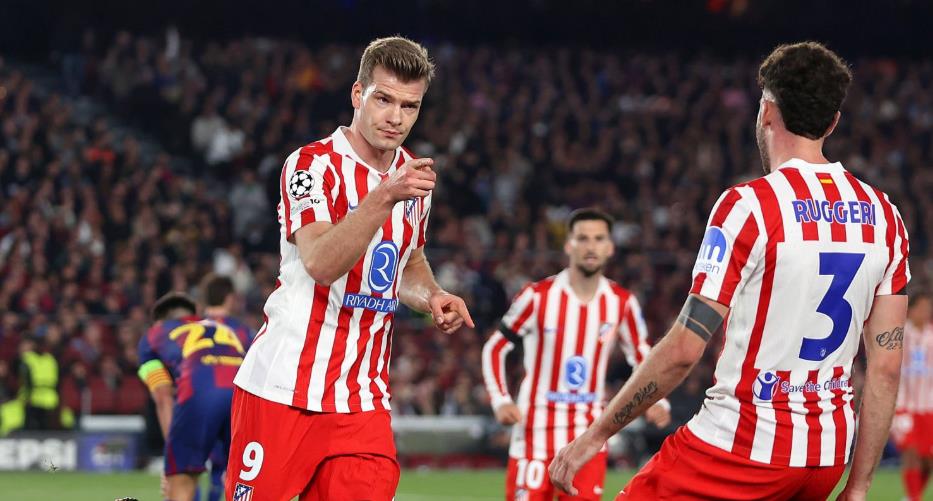Sorloth gi&uacute;p Atletico nắm lợi thế lớn trước trận lượt về.