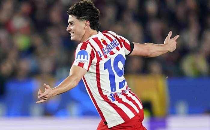 Alvarez gieo sầu cho Barca.