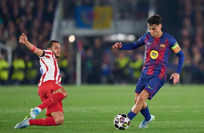 Pedri (6.0): Điều tiết lối chơi tốt với những đường chuyền mang t&iacute;nh đột biến cao trong hiệp một. Pedri bị thay ra đầy đ&aacute;ng tiếc ngay sau giờ nghỉ để Hansi Flick ưu ti&ecirc;n gia cố h&agrave;ng ph&ograve;ng ngự. (Thay ra)