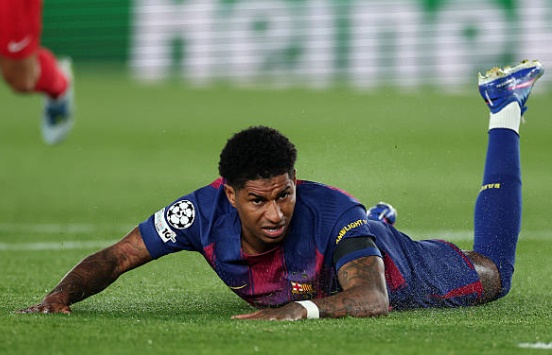 Ảnh bài viết Chấm điểm Barcelona: Thẻ đỏ tai hại; Rashford lãng phí cơ hội