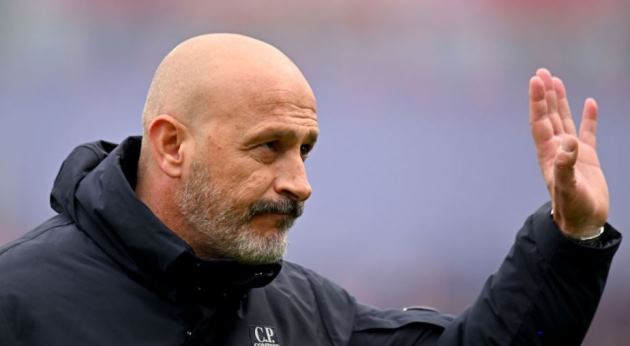 Ảnh bài viết HLV Italiano tin Bologna có 50% cơ hội lật đổ Aston Villa