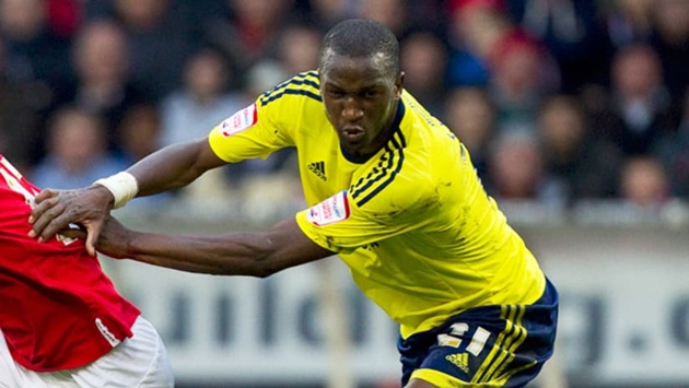 "Anchor Man" thường chủ động phạm lỗi để ngăn chặn tình huống nguy hiểm của đối phương.