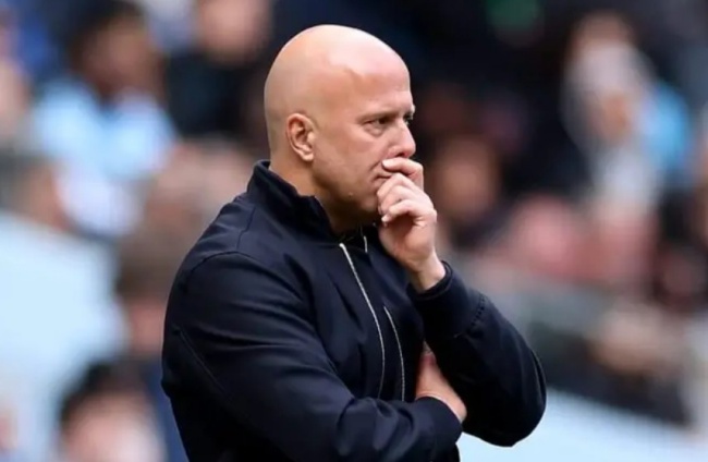 Arne Slot có thể tiếp tục dẫn dắt Liverpool mùa tới.