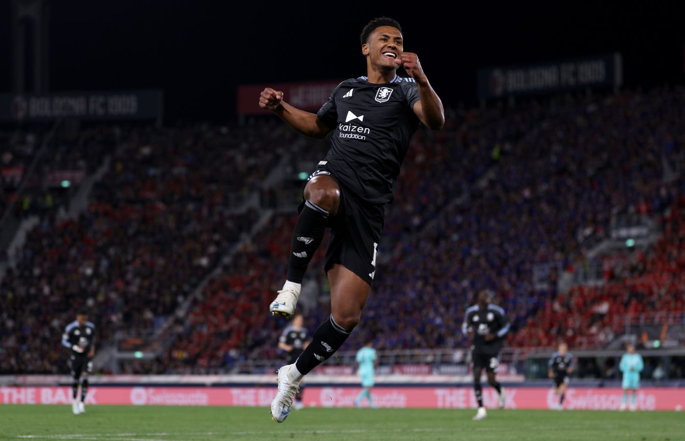 Ảnh bài viết Ollie Watkins thừa nhận Aston Villa gặp may trước Bologna