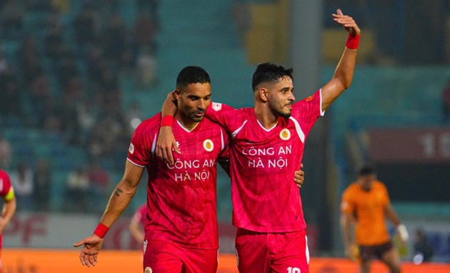 Ảnh bài viết Những nút thắt kịch tính ở hai đầu bảng xếp hạng V-League