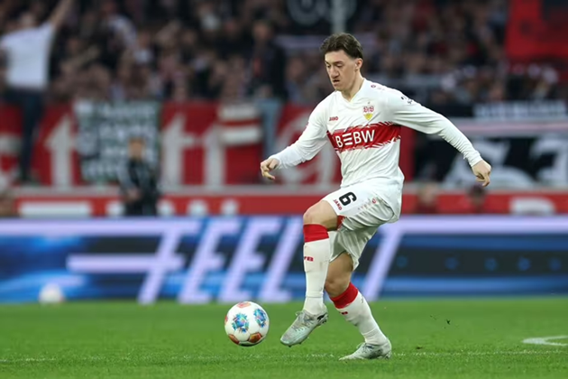 Stuttgart c&oacute; thể l&agrave;m kh&oacute; Man Utd trong việc chi&ecirc;u mộ Stiller.