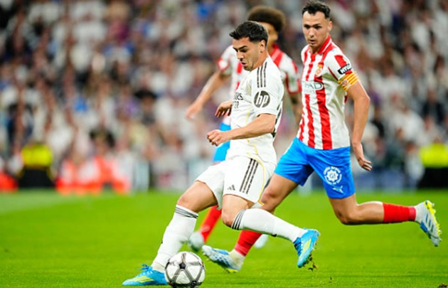 Brahim Diaz (7.5): Điểm sáng lớn nhất khi kiến tạo cho Valverde và hoạt động cực kỳ năng nổ, dù chất lượng thi đấu bên cánh trái có phần sụt giảm so với vị trí sở trường.