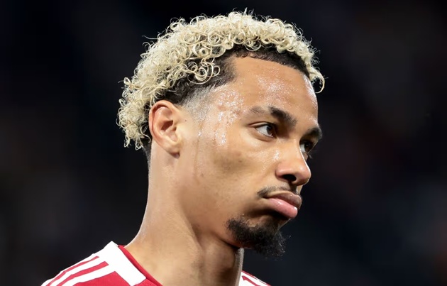 Ảnh bài viết Arne Slot mạnh tay thay đổi tuyến giữa Liverpool sau trận thua PSG