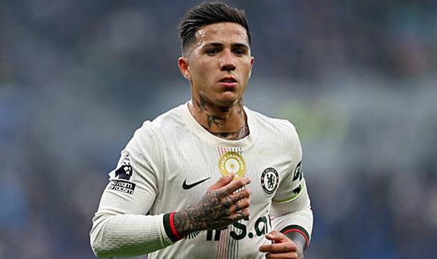 Việc vắng Enzo Fernandez c&oacute; thể mang đến 2 kh&iacute;a cạnh cho Chelsea.